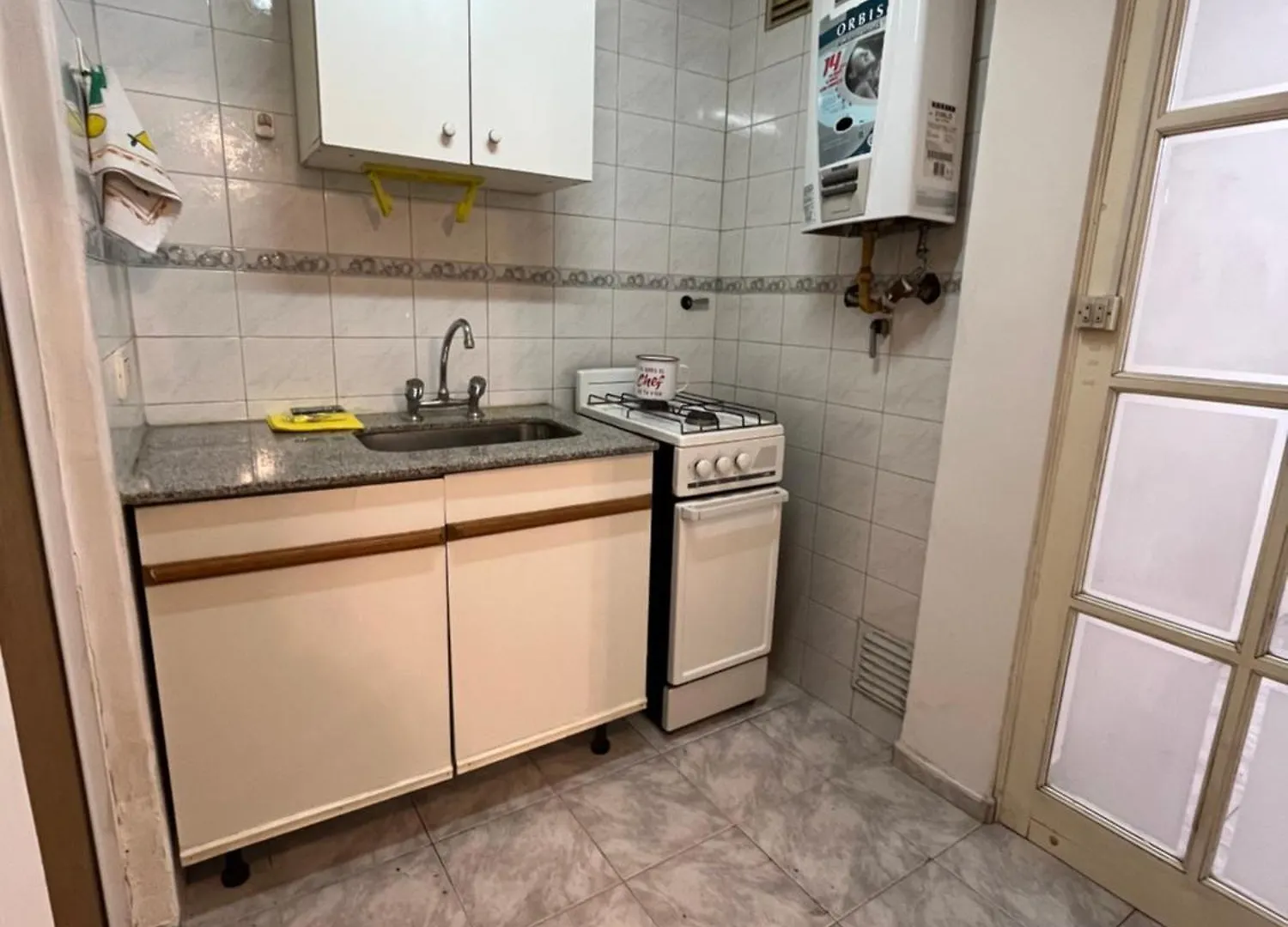 Departamento En Edificio Canela Y Sol 门多萨 公寓